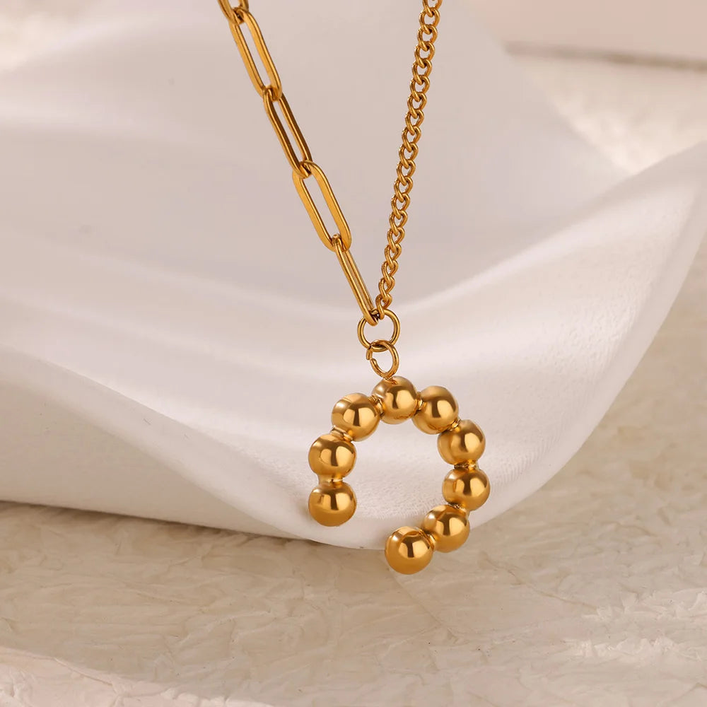 Geometric Cresent Moon Round Necklace for Women Stainless Steel Coin Portrait Pendant Necklace Fashion Wedding Jewelry Gift