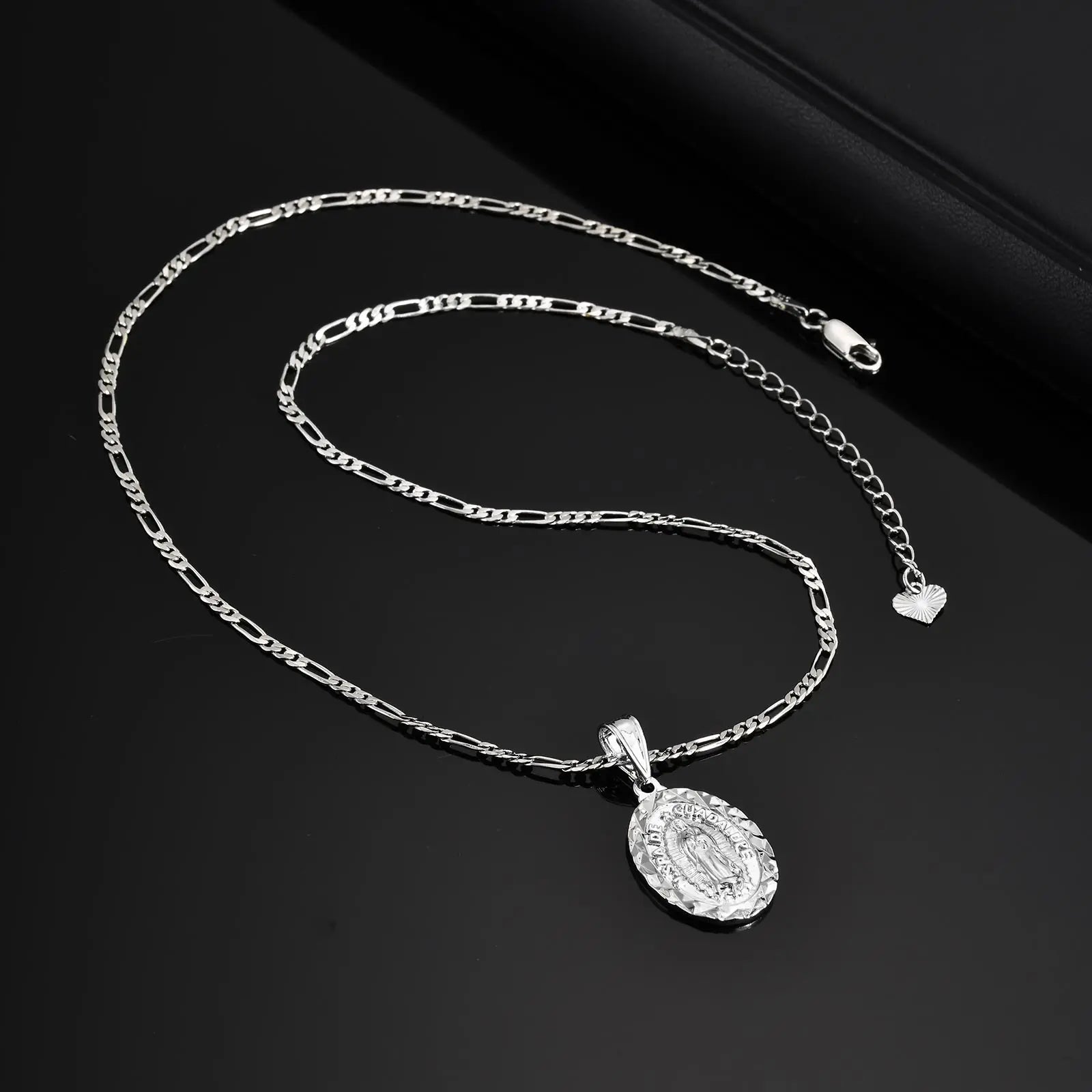 Classic Virgin Mary Prayer Pendant Necklace for Men Women, Silver Gold Color Metal Necklace, Religious Amulet Jewelry Unisex